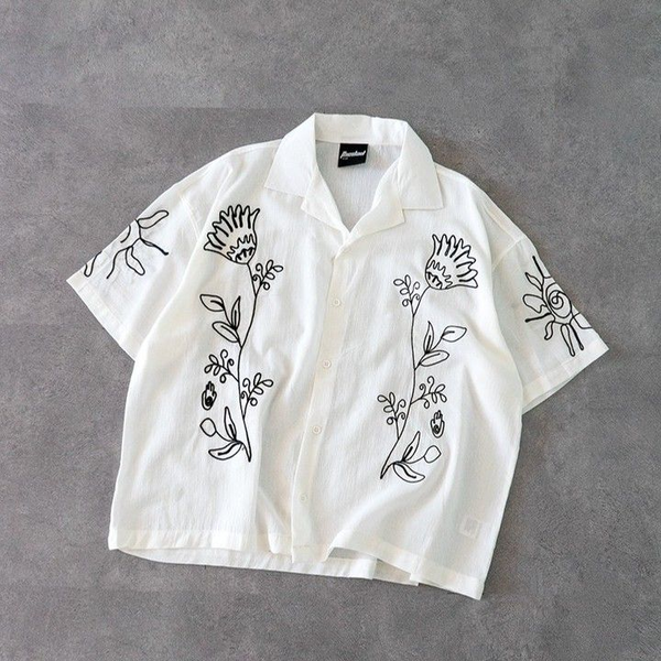 tshirt with black printing embroidery